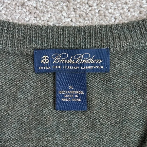 Brooks Brothers Men's Extra Fine Italian Lambswool Argyle V Neck Sweater XL - Picture 5 of 9